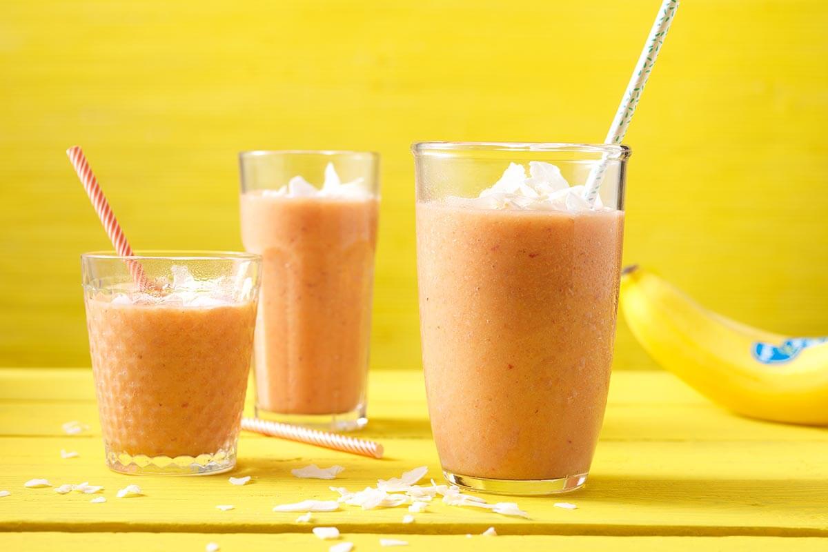 Smoothie à la banane, à la carotte, au gingembre et à la cannelle