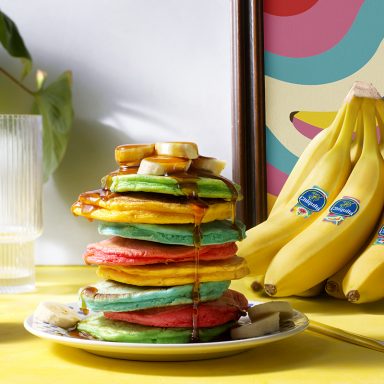 Pancakes moelleux et colorés à la banane Chiquita