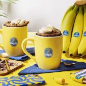 Pain aux bananes Chiquita dans un mug