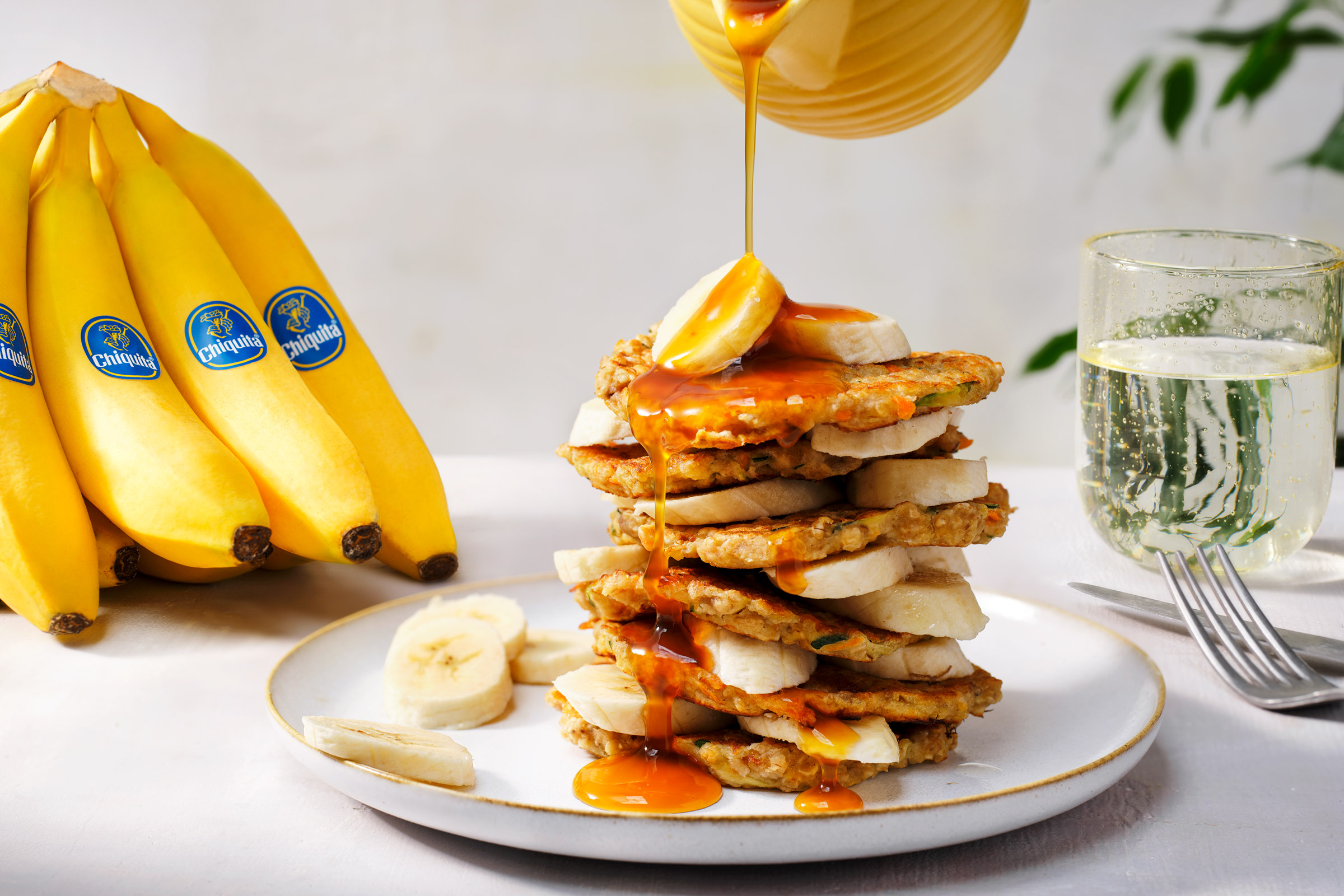 Crêpes aux bananes, courgettes et carottes faites avec des restes