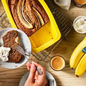 Pain à la banane et au café