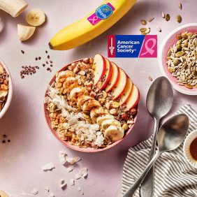 Porridge du lendemain aux pommes, noisettes, graines de tournesol et bananes Chiquita