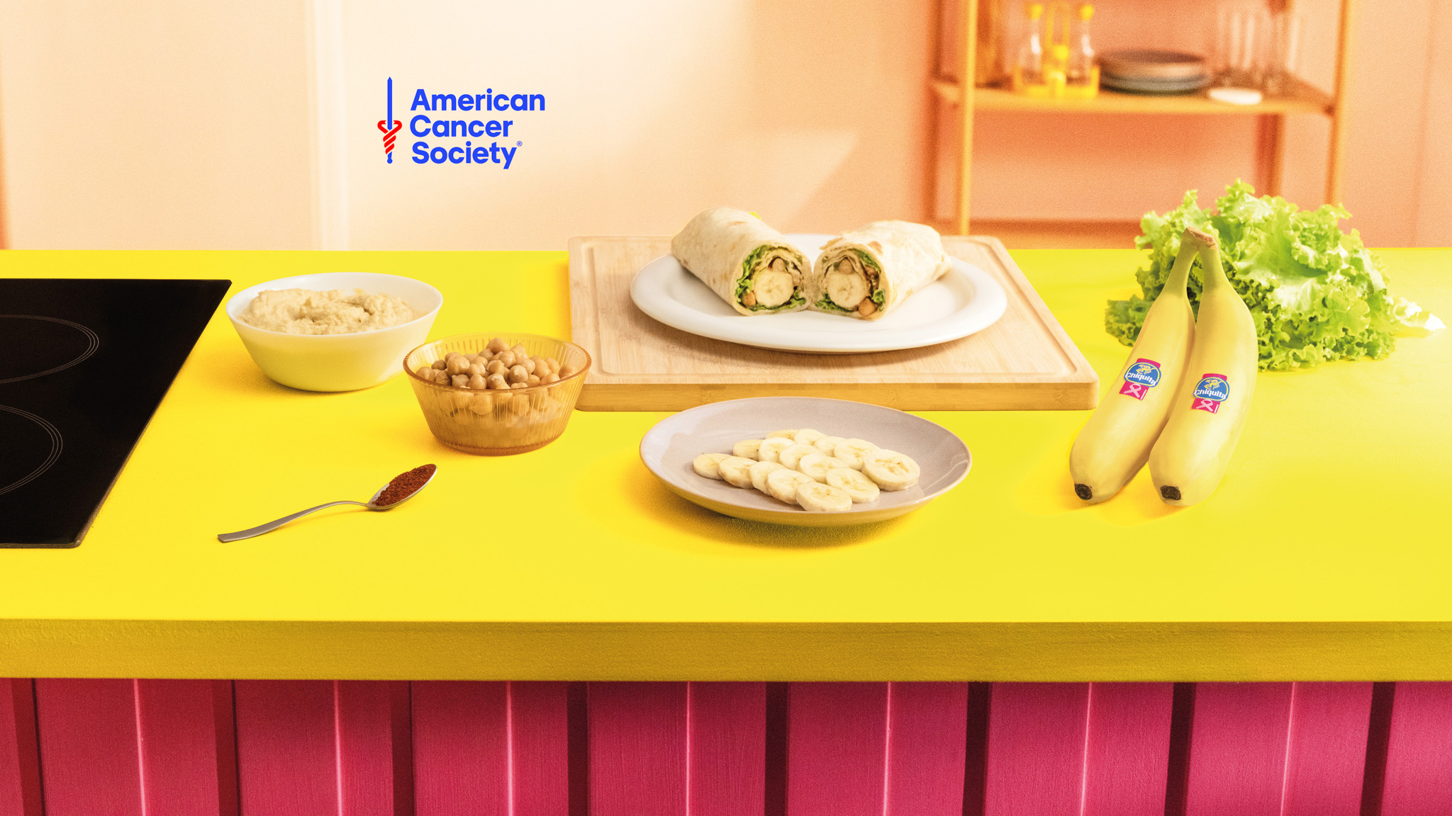 Wrap de Blé Complet à la Banane Chiquita, au Houmous et aux Pois Chiches Croquants